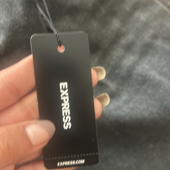 These are a pair of grey shorts never worn still with price tags - Picture 7 of 7